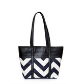 ZIGZAG TOTE - BLACK - M078